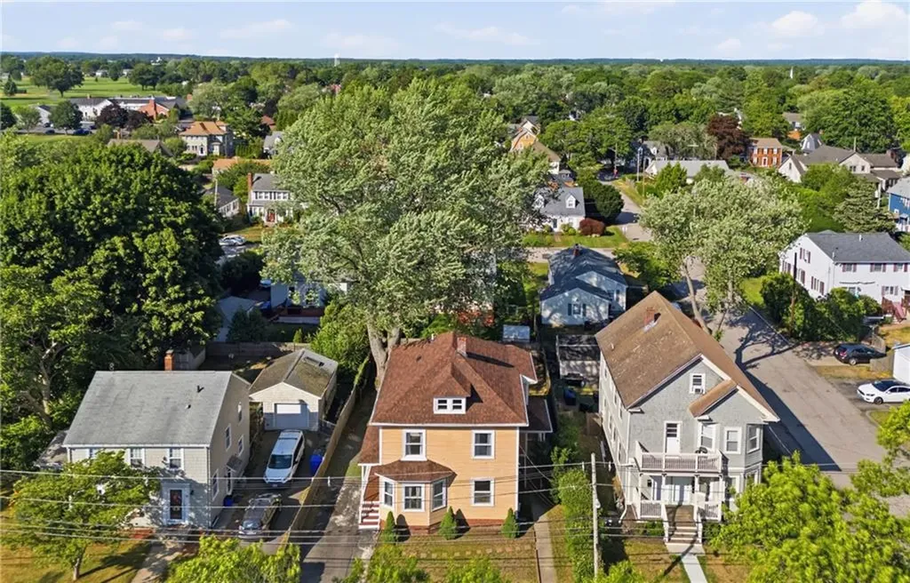 59 Bourne Avenue East Providence RI 02916