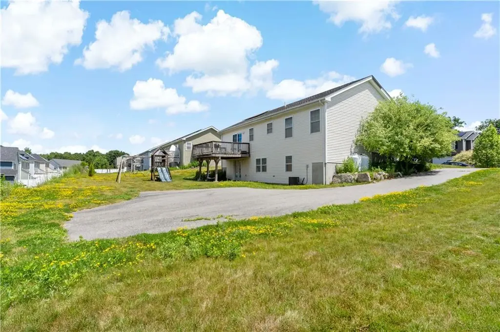 139 Danielle Drive Woonsocket RI 02895
