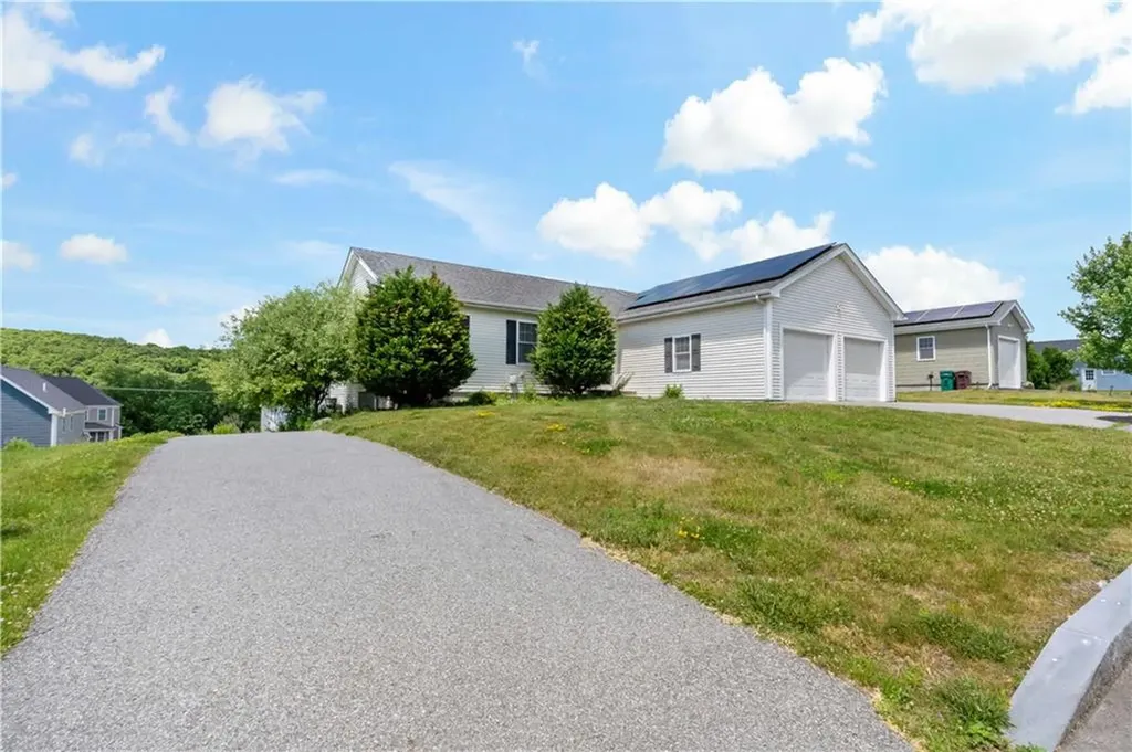 139 Danielle Drive Woonsocket RI 02895