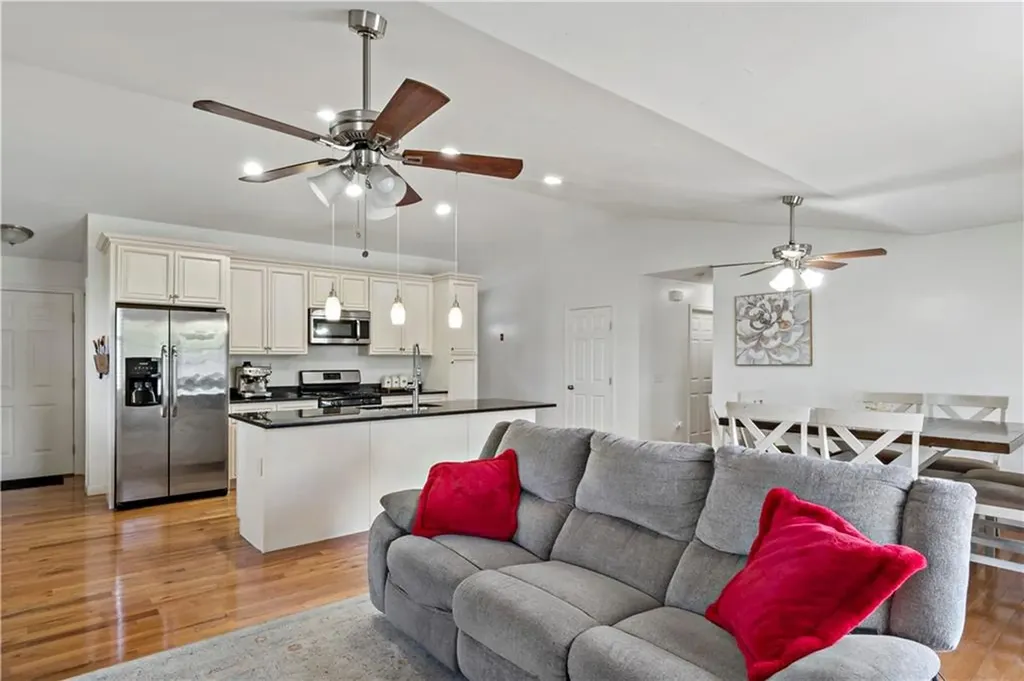 139 Danielle Drive Woonsocket RI 02895