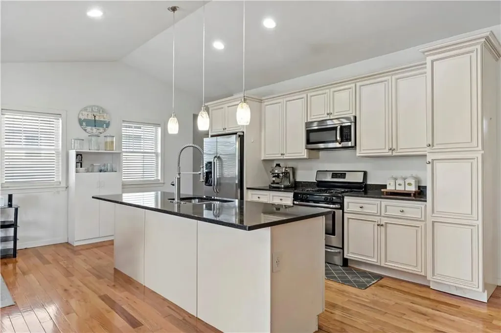 139 Danielle Drive Woonsocket RI 02895