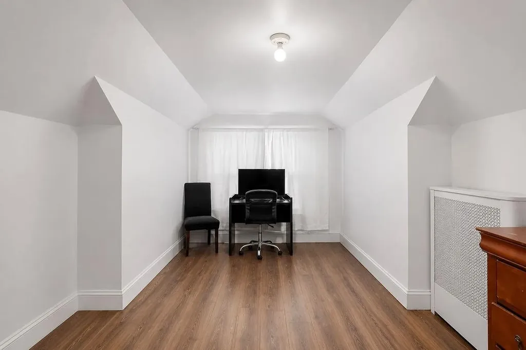 139 Fort Street East Providence RI 02914