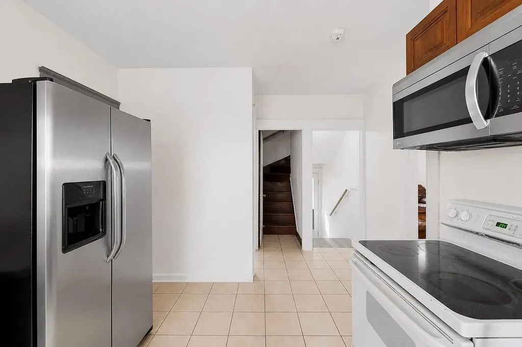 139 Fort Street East Providence RI 02914