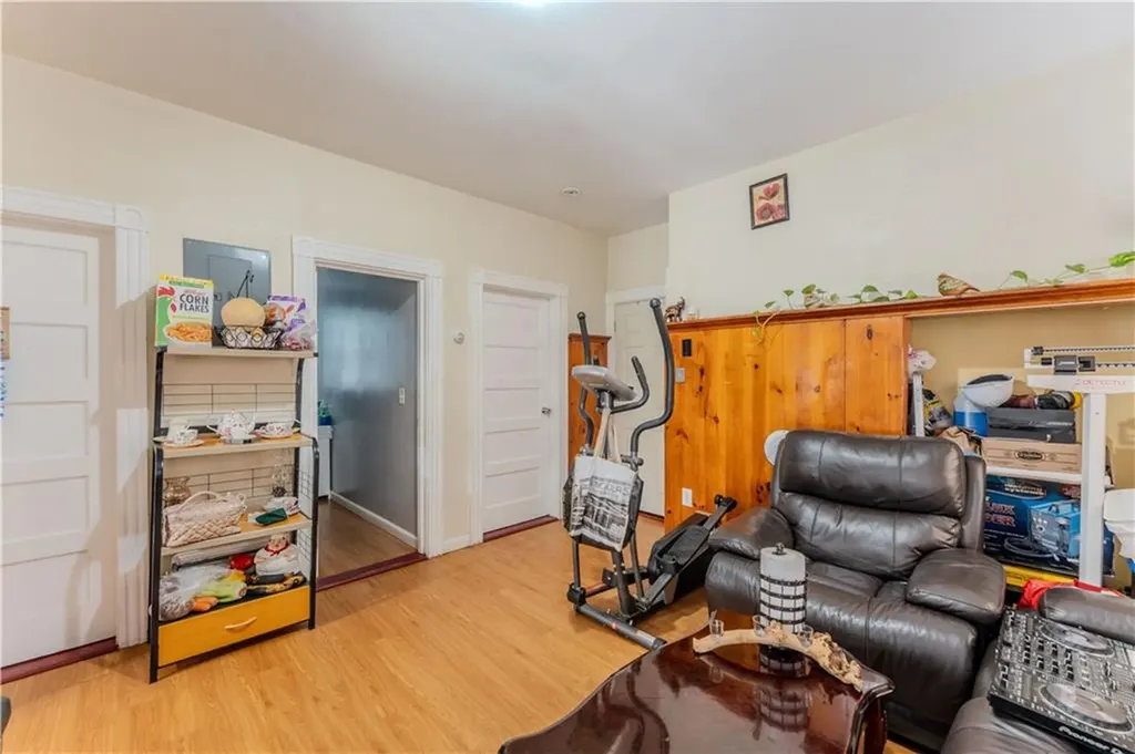 264 Douglas Avenue Providence RI 02908