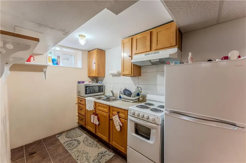 264 Douglas Avenue Providence RI 02908
