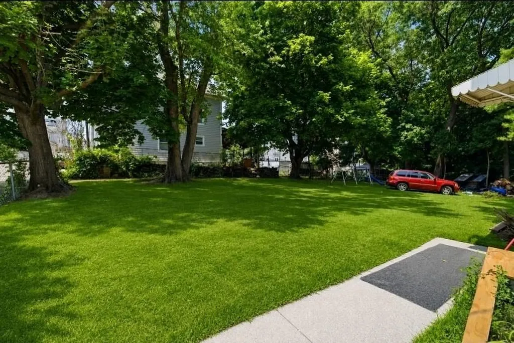 266 First Avenue Woonsocket RI 02895