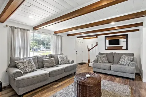80 Briggs Lane Tiverton RI 02878