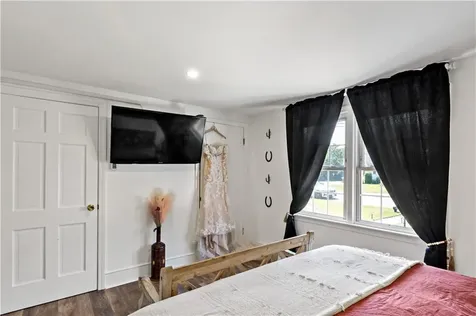 80 Briggs Lane Tiverton RI 02878