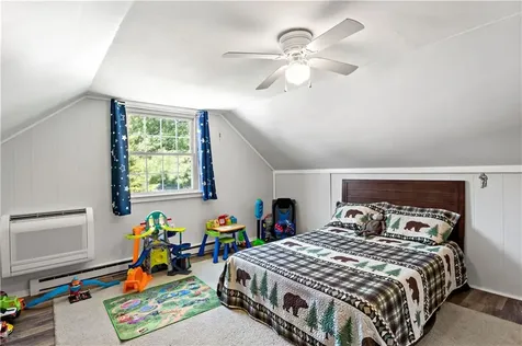 80 Briggs Lane Tiverton RI 02878