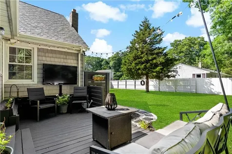 80 Briggs Lane Tiverton RI 02878