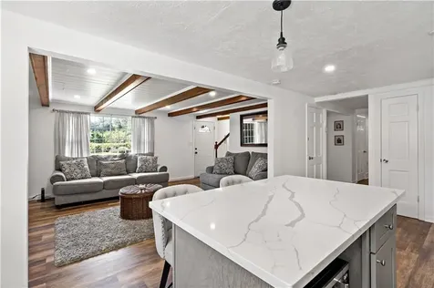 80 Briggs Lane Tiverton RI 02878