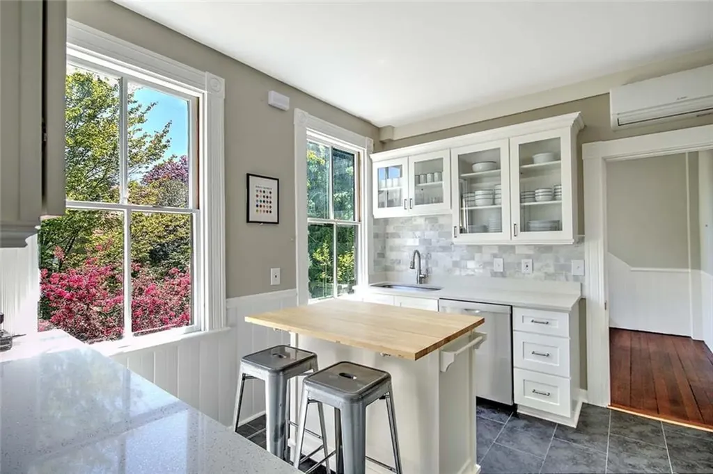 240 Brown Street Providence RI 02906