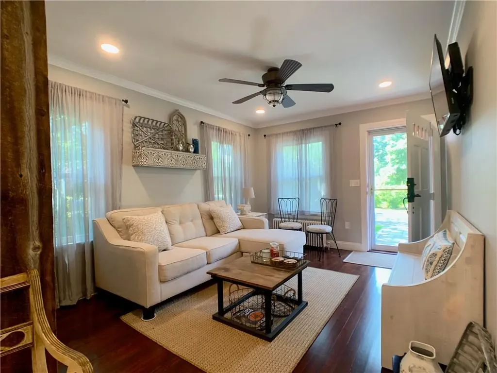 18 Sylvan Street Newport RI 02840