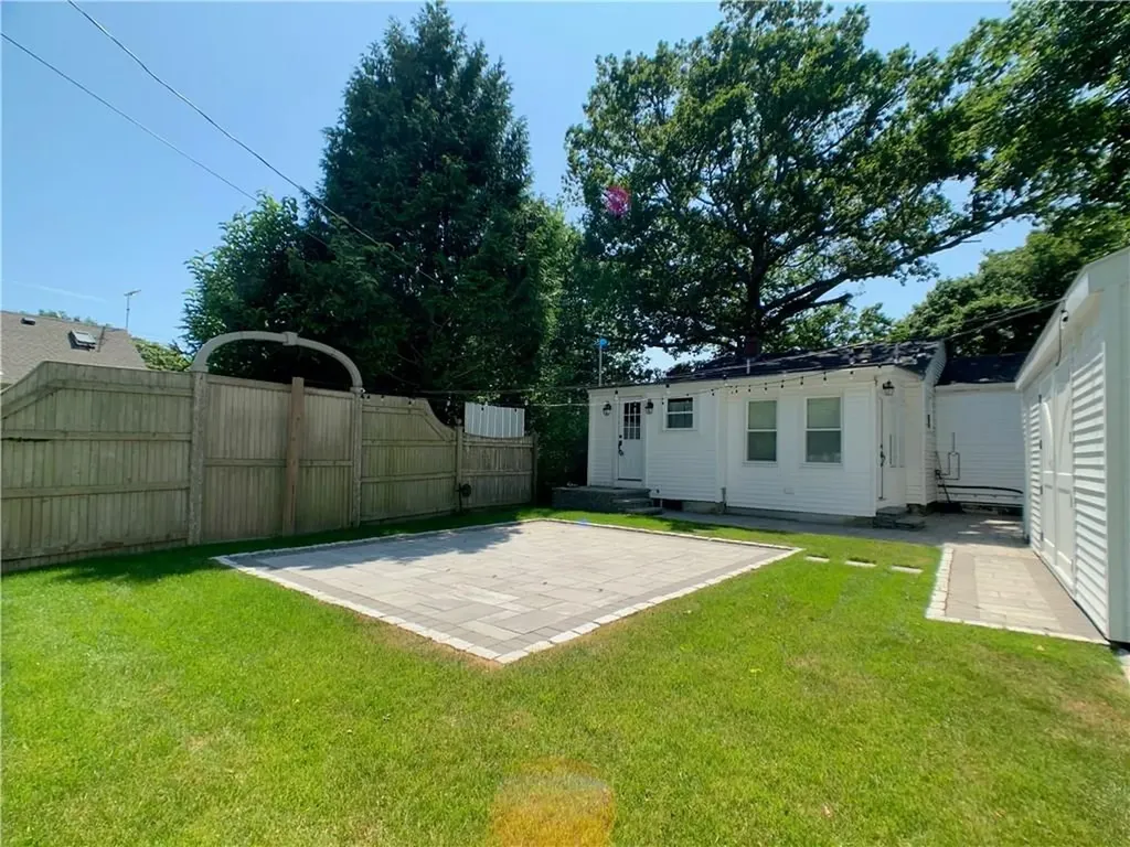 18 Sylvan Street Newport RI 02840