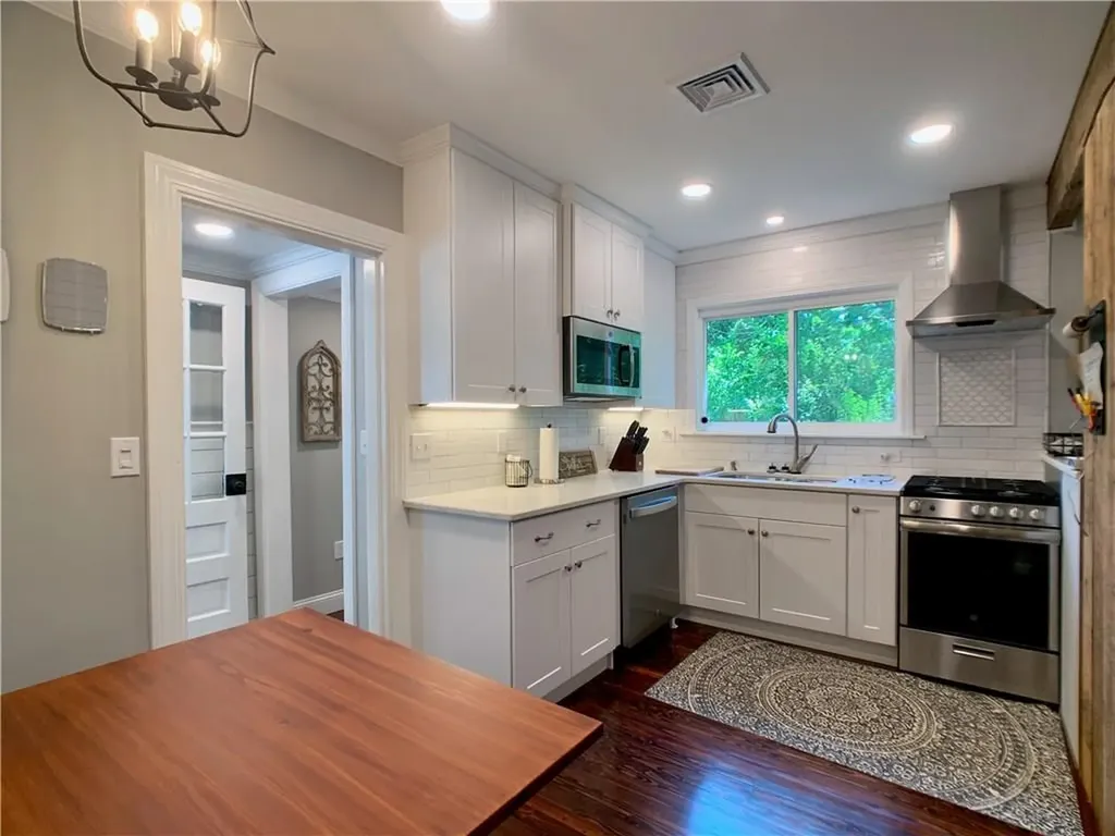 18 Sylvan Street Newport RI 02840