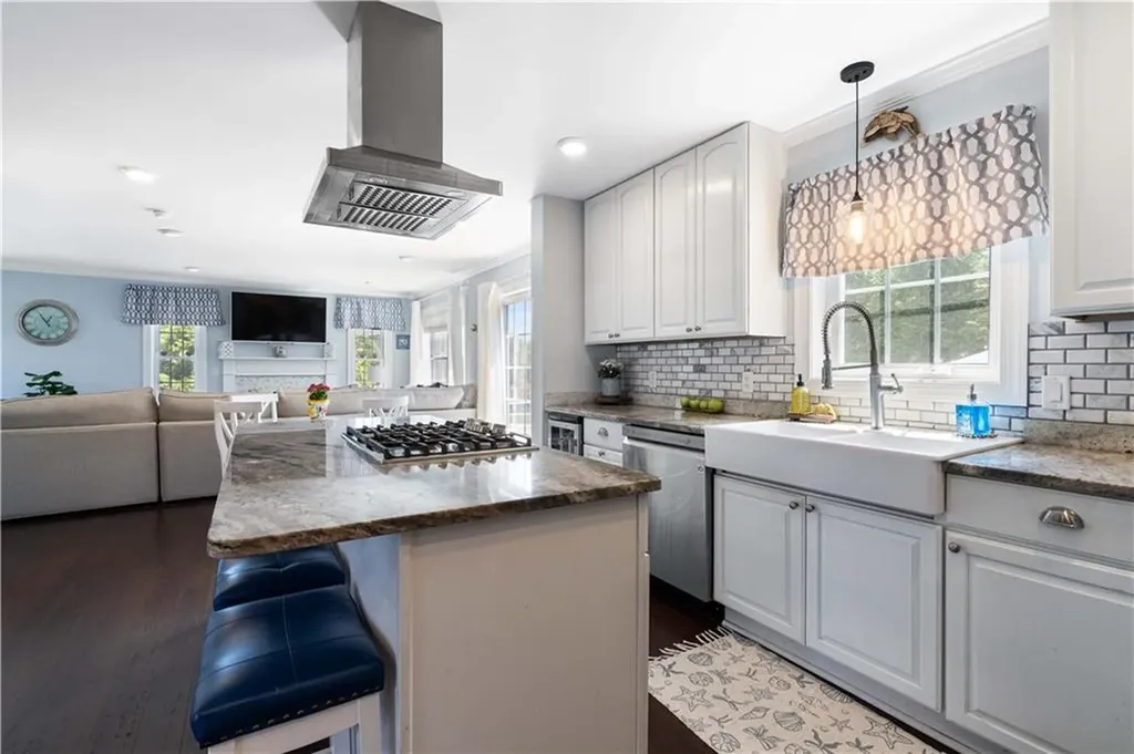 55 Sloop Drive Portsmouth RI 02871