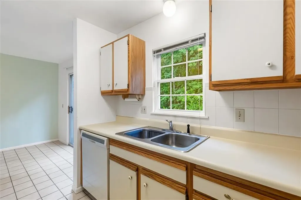 2 Magnum Court Smithfield RI 02917
