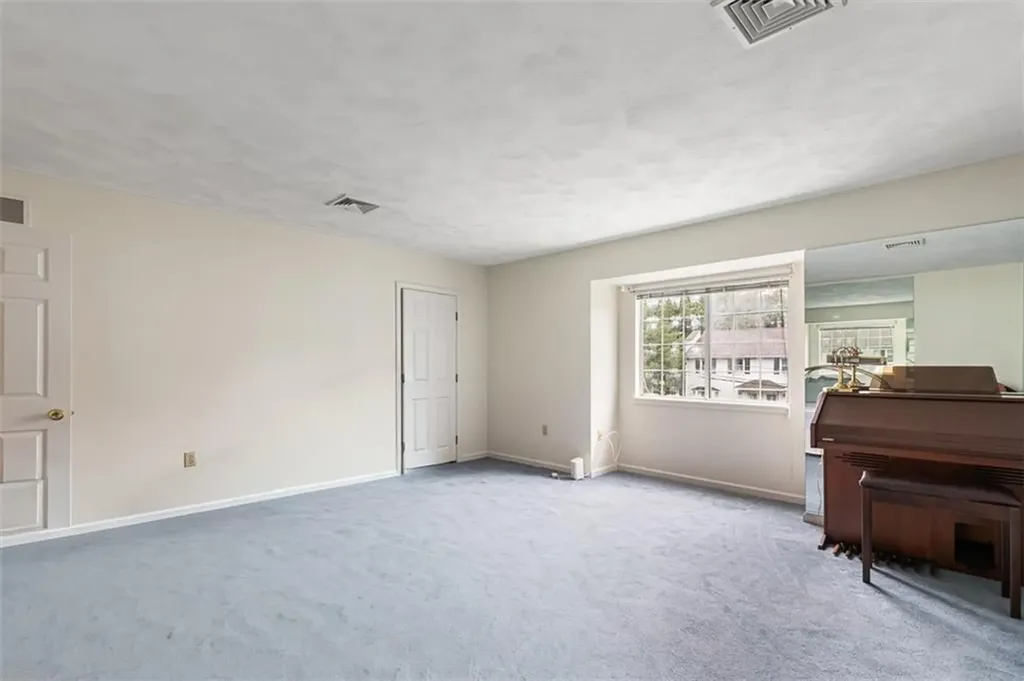 2 Magnum Court Smithfield RI 02917