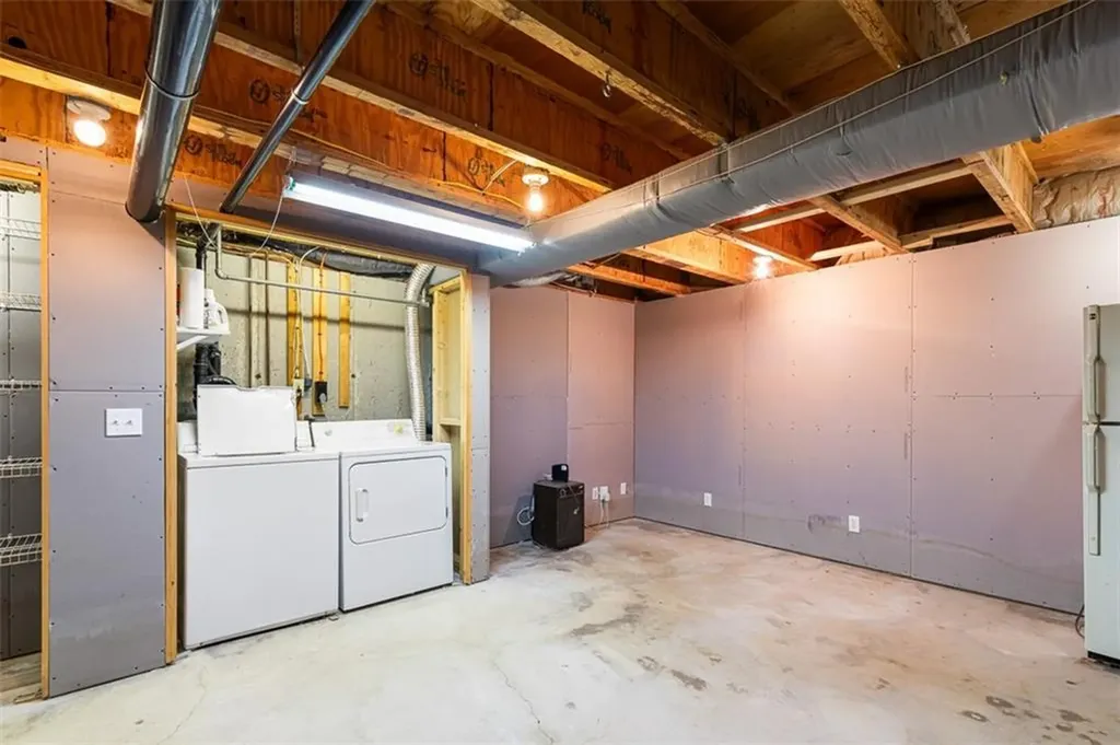 2 Magnum Court Smithfield RI 02917