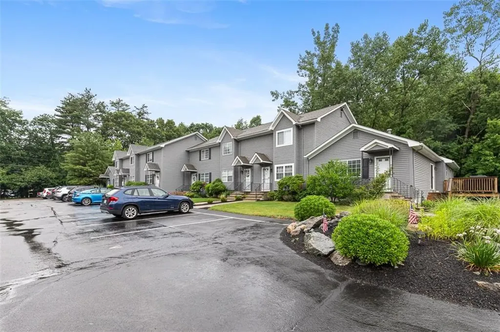 2 Magnum Court Smithfield RI 02917