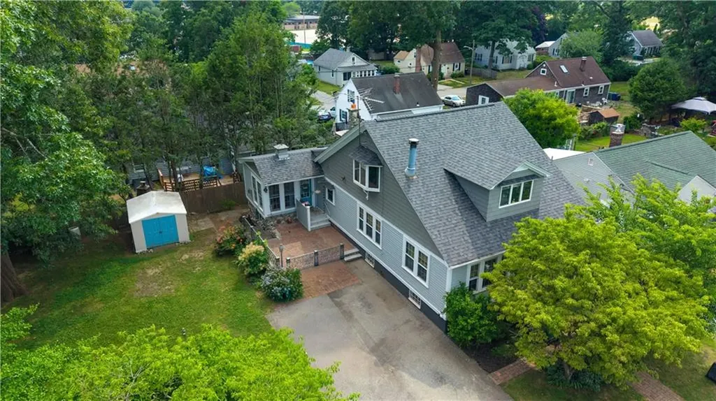 116 Benbridge Avenue Warwick RI 02888