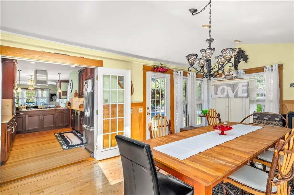 116 Benbridge Avenue Warwick RI 02888
