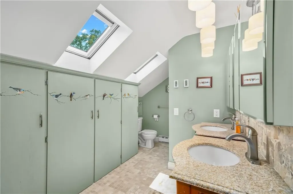 116 Benbridge Avenue Warwick RI 02888
