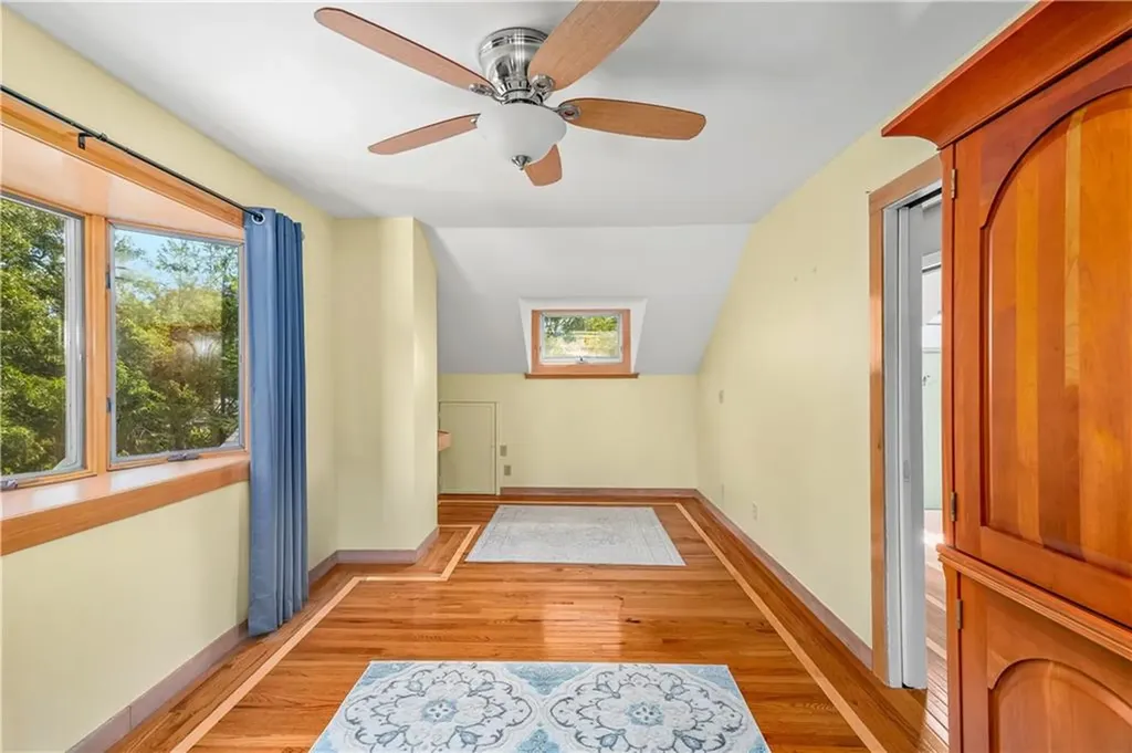116 Benbridge Avenue Warwick RI 02888
