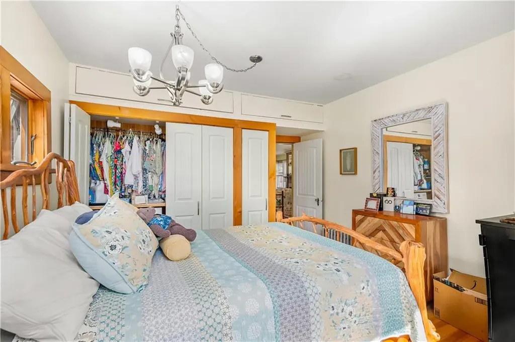 116 Benbridge Avenue Warwick RI 02888