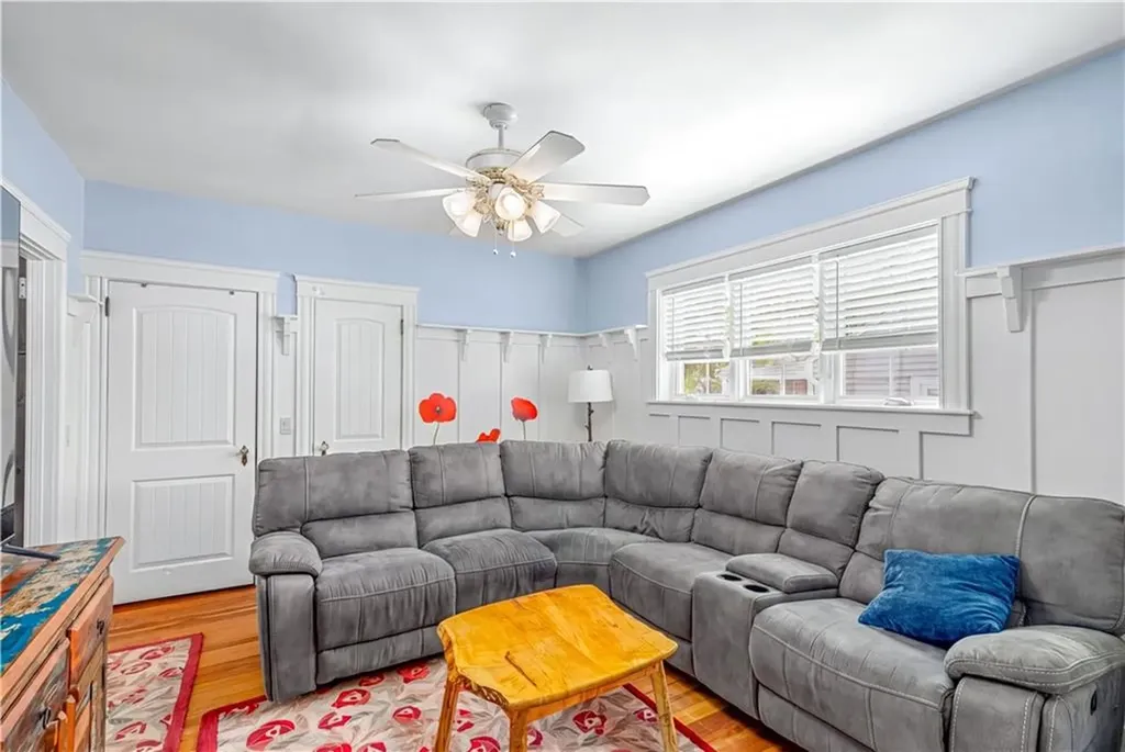 116 Benbridge Avenue Warwick RI 02888
