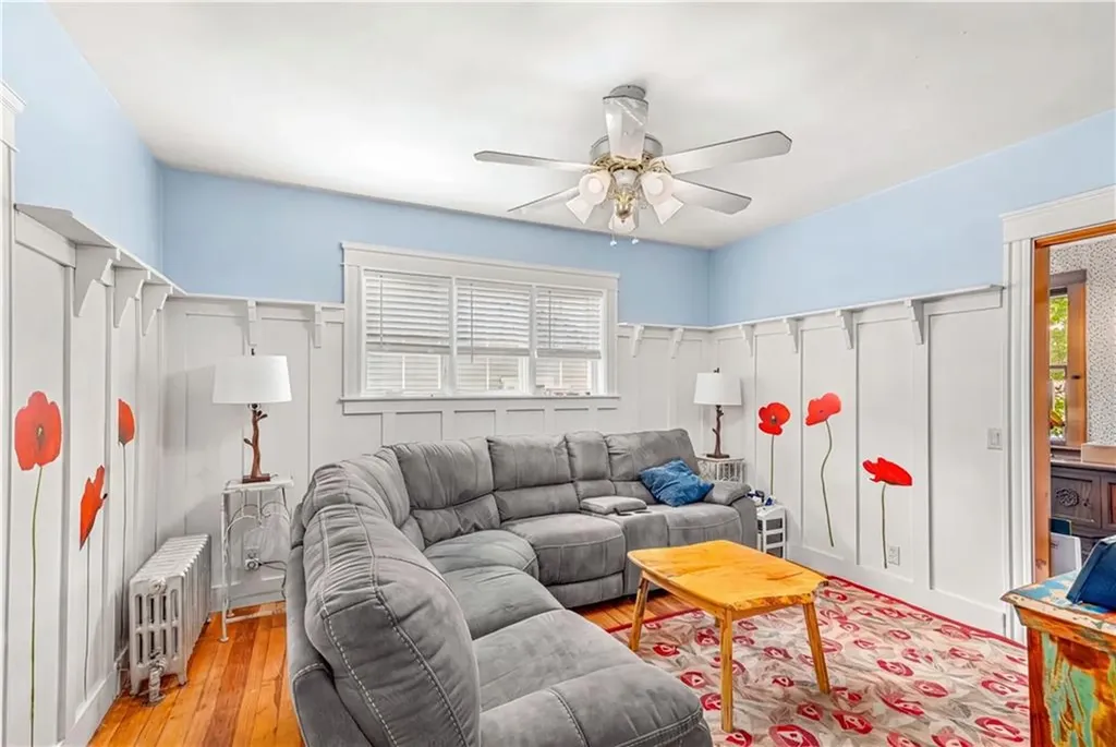 116 Benbridge Avenue Warwick RI 02888