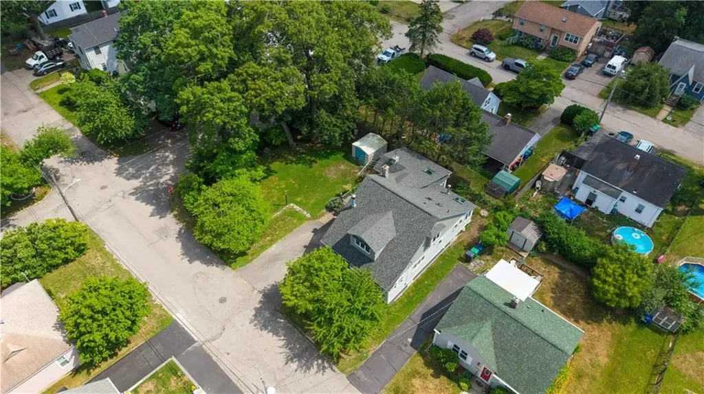 116 Benbridge Avenue Warwick RI 02888