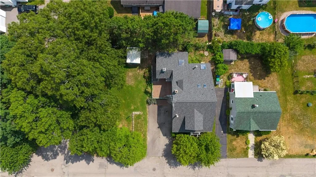 116 Benbridge Avenue Warwick RI 02888