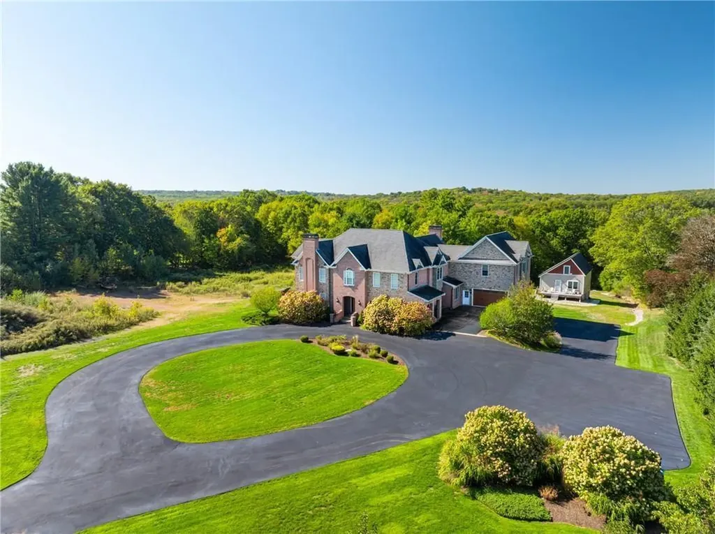 3070 Diamond Hill Road Cumberland RI 02864