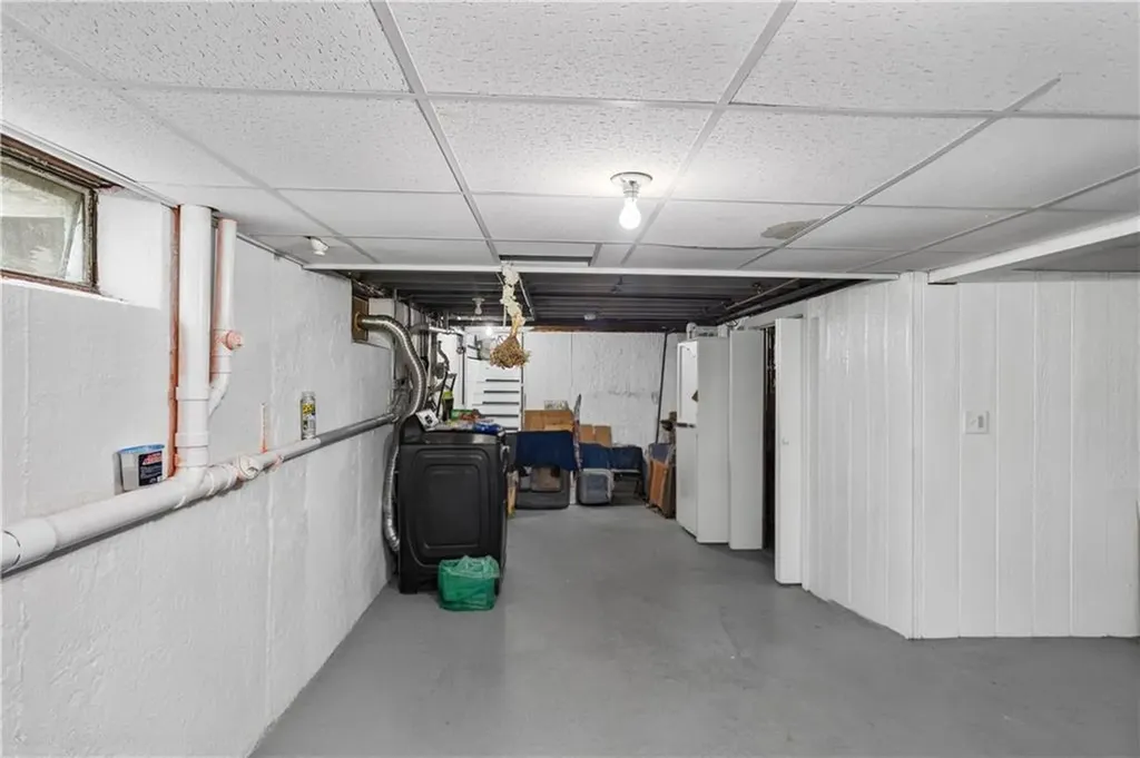 118 Foxcroft Avenue Warwick RI 02889