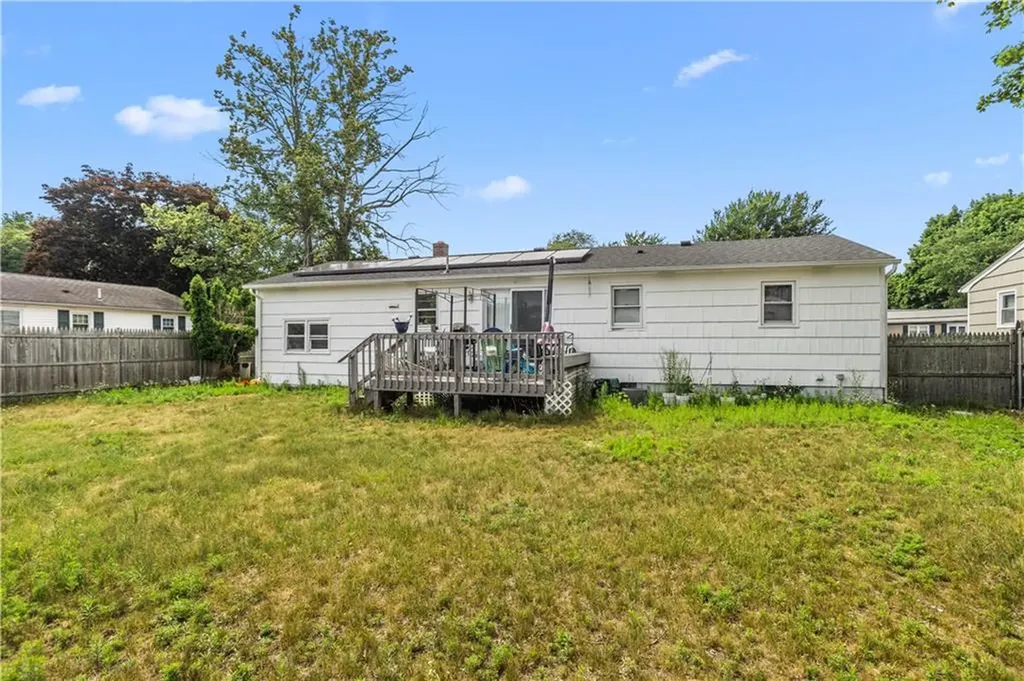 118 Foxcroft Avenue Warwick RI 02889