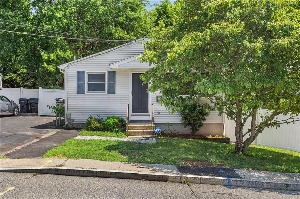40 Blackstone Street Cumberland RI 02864