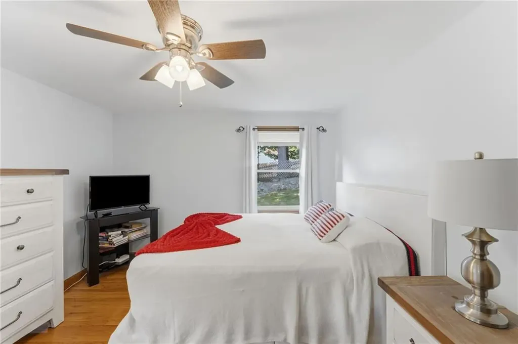 68 Brookside Avenue North Providence RI 02911