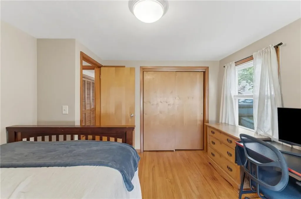68 Brookside Avenue North Providence RI 02911