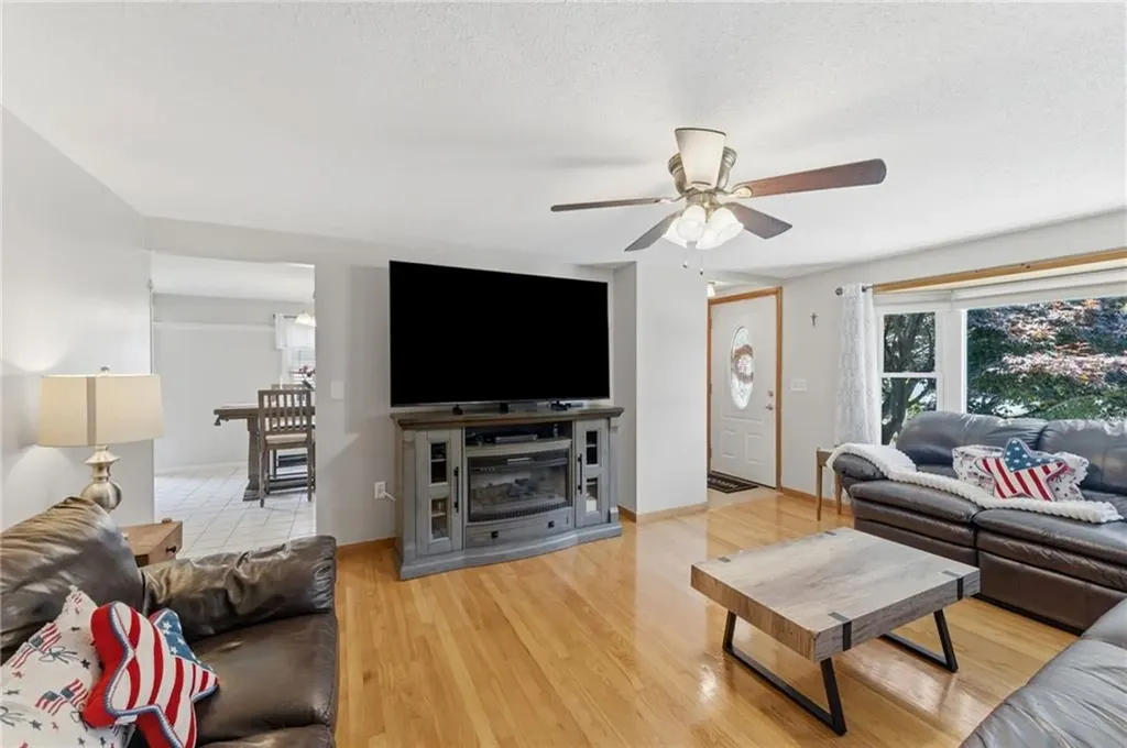 68 Brookside Avenue North Providence RI 02911