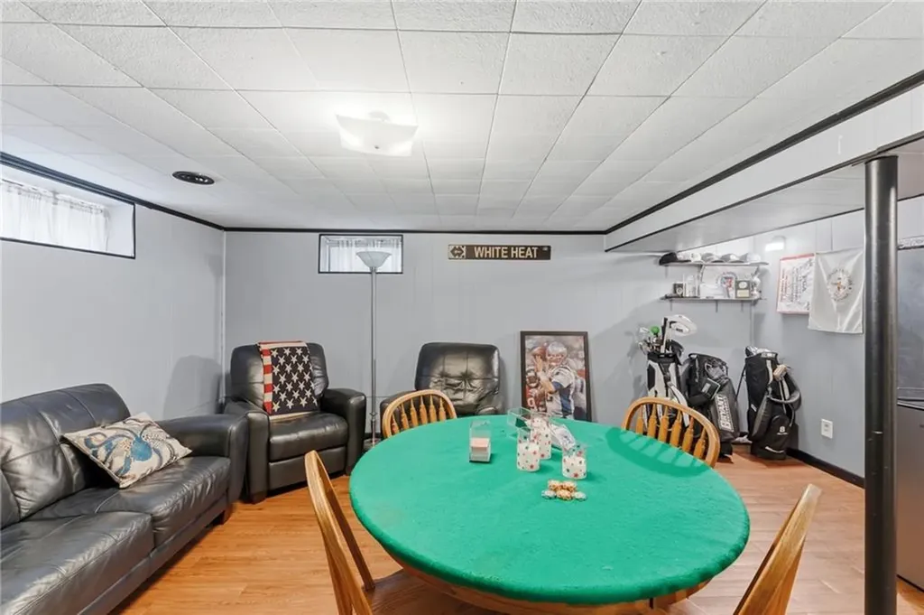 68 Brookside Avenue North Providence RI 02911
