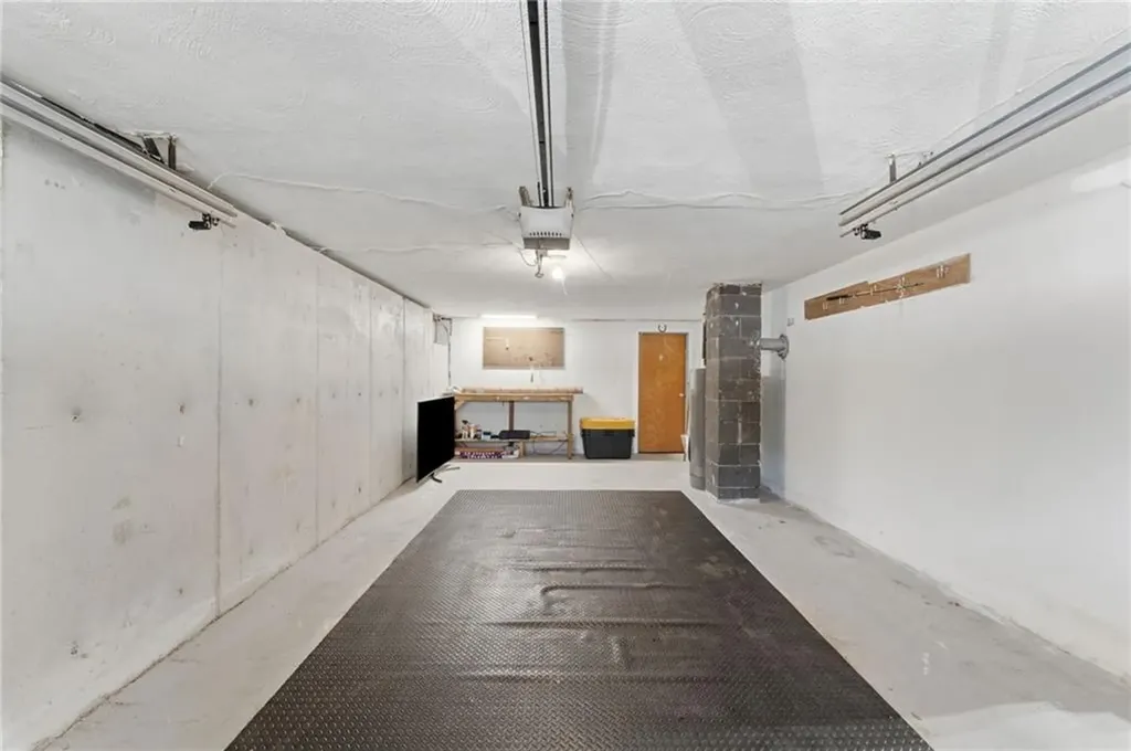 68 Brookside Avenue North Providence RI 02911