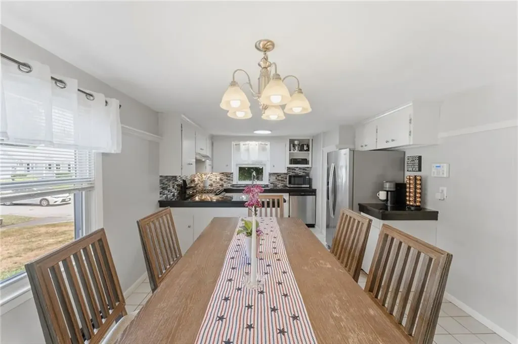 68 Brookside Avenue North Providence RI 02911