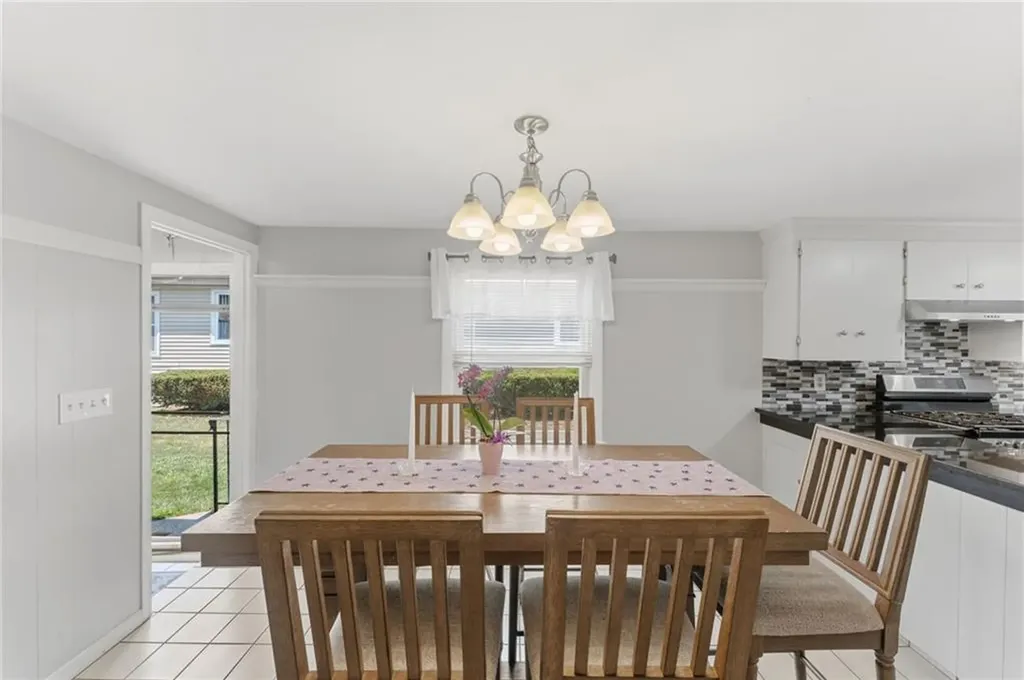 68 Brookside Avenue North Providence RI 02911