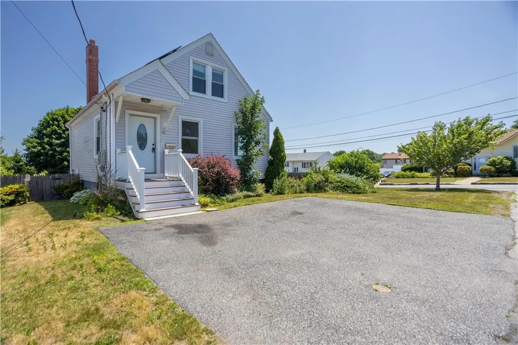 46 Irving Street North Providence RI 02904