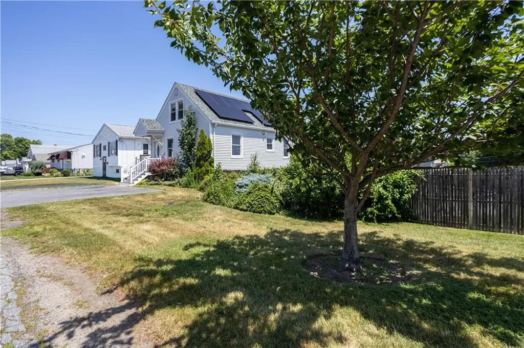 46 Irving Street North Providence RI 02904
