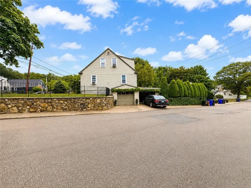 196 Fruit Hill Avenue North Providence RI 02911