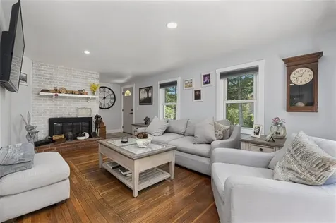 45 Gardiner Avenue North Kingstown RI 02852