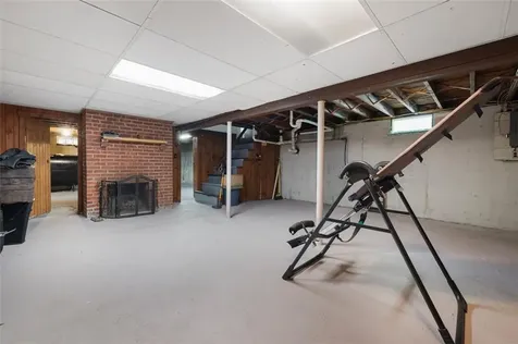 45 Gardiner Avenue North Kingstown RI 02852