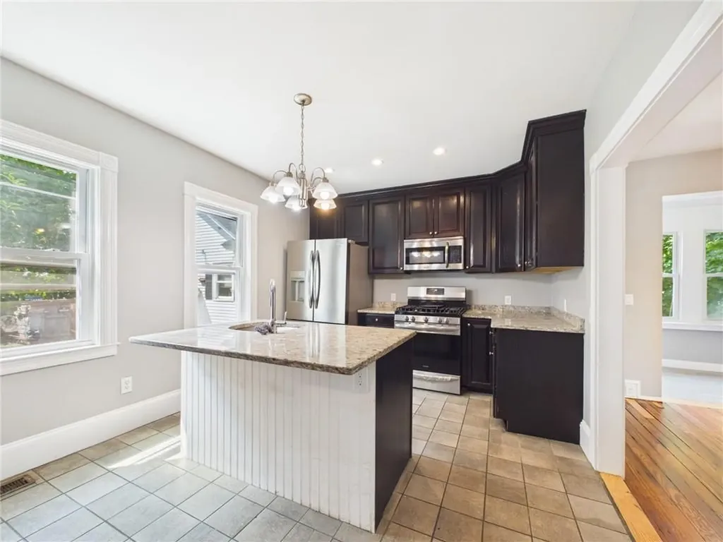 13 Clyde Street Providence RI 02908